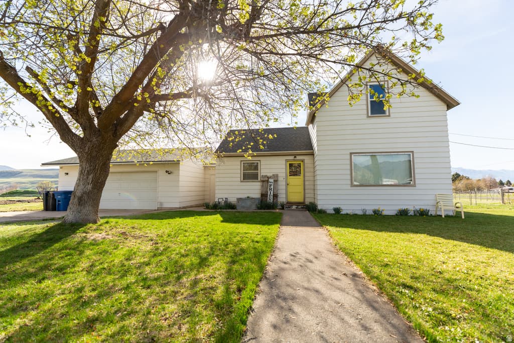 9205 S 100 E - Property photo 1 of 6